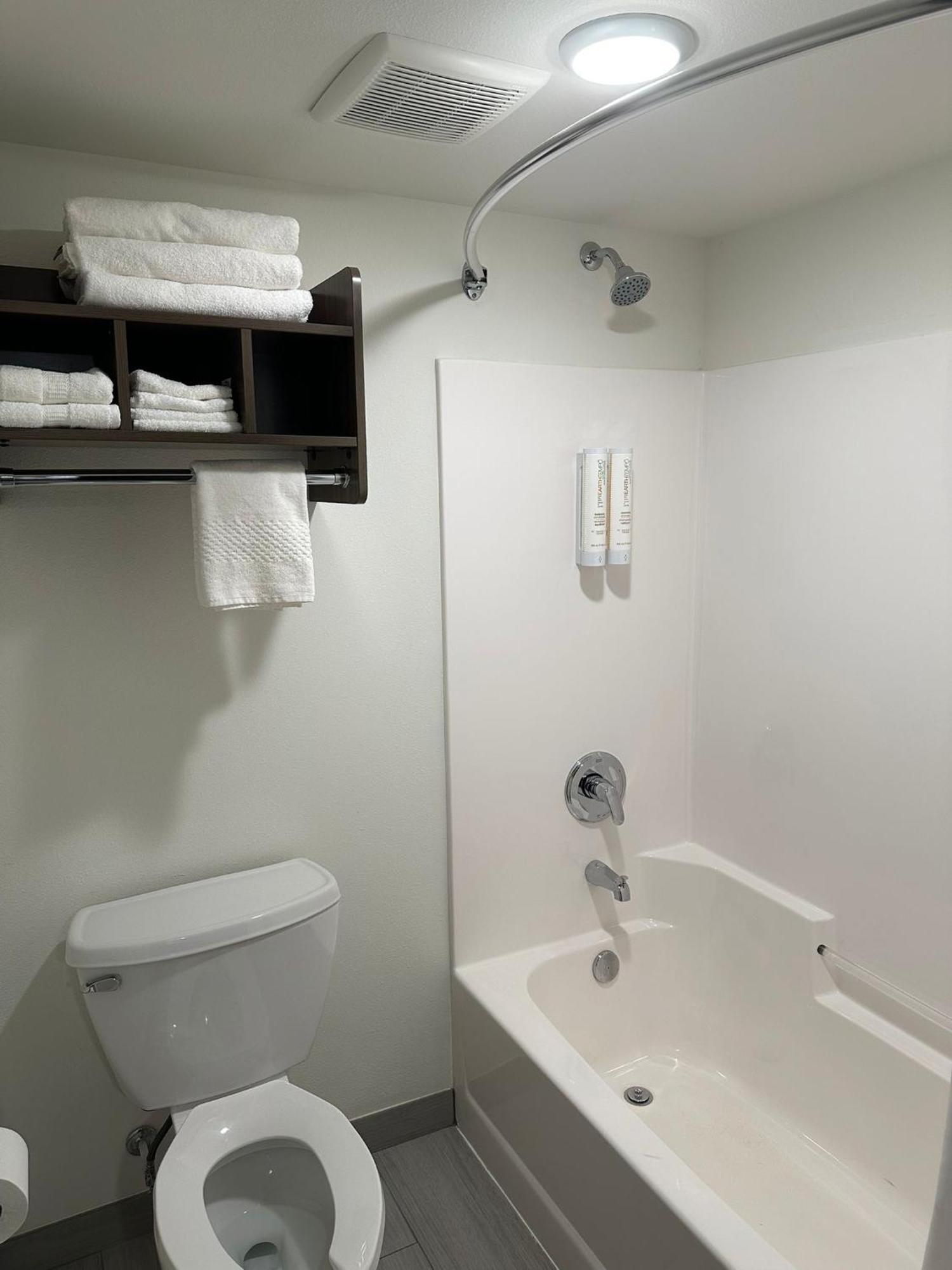 Clarion Pointe Hotel Milwaukee Kültér fotó