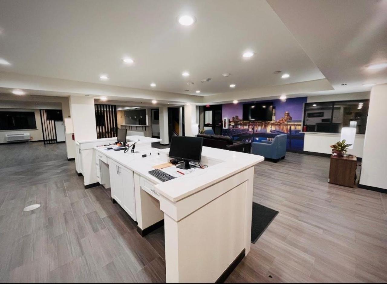 Clarion Pointe Hotel Milwaukee Kültér fotó
