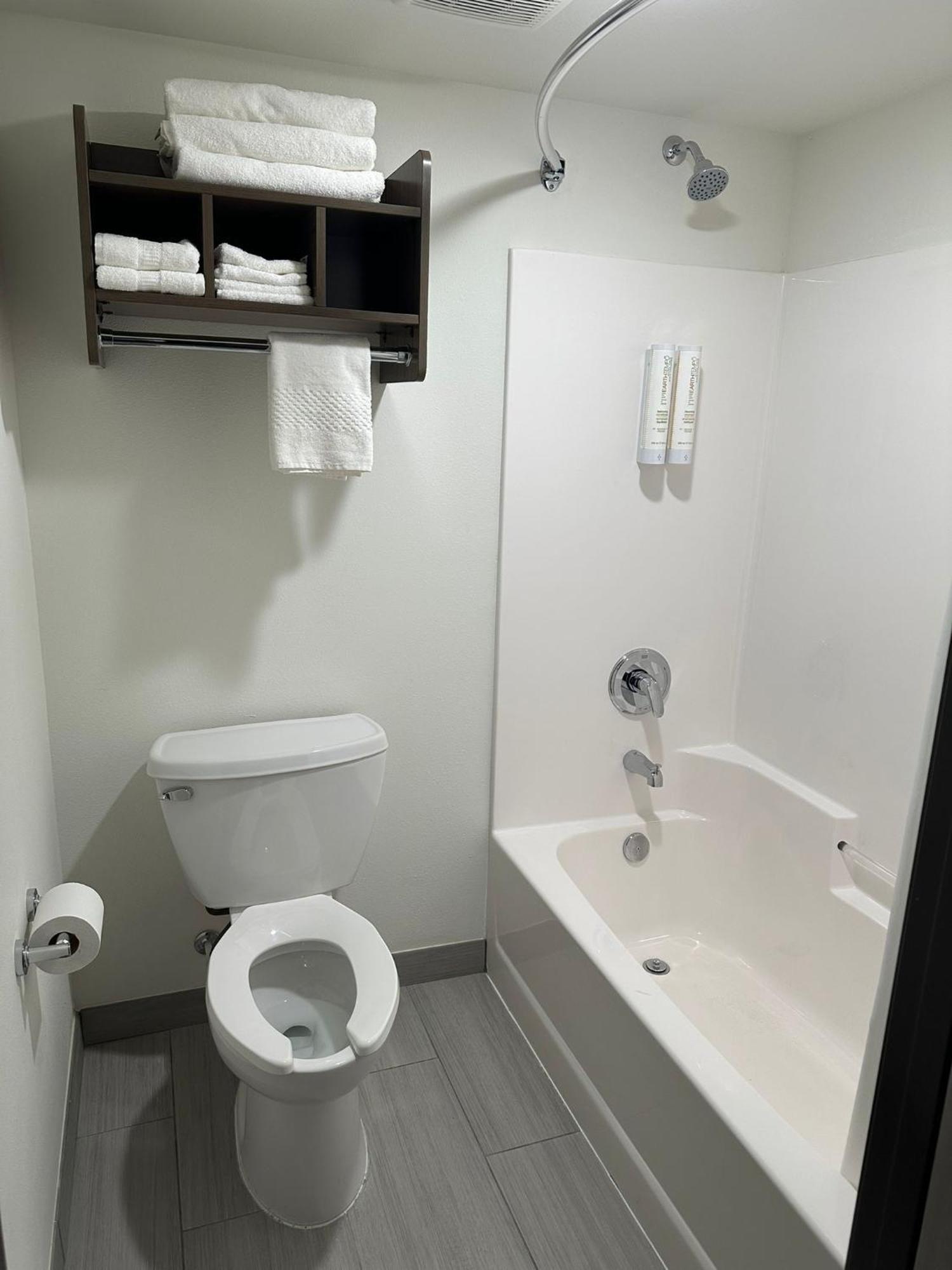 Clarion Pointe Hotel Milwaukee Kültér fotó