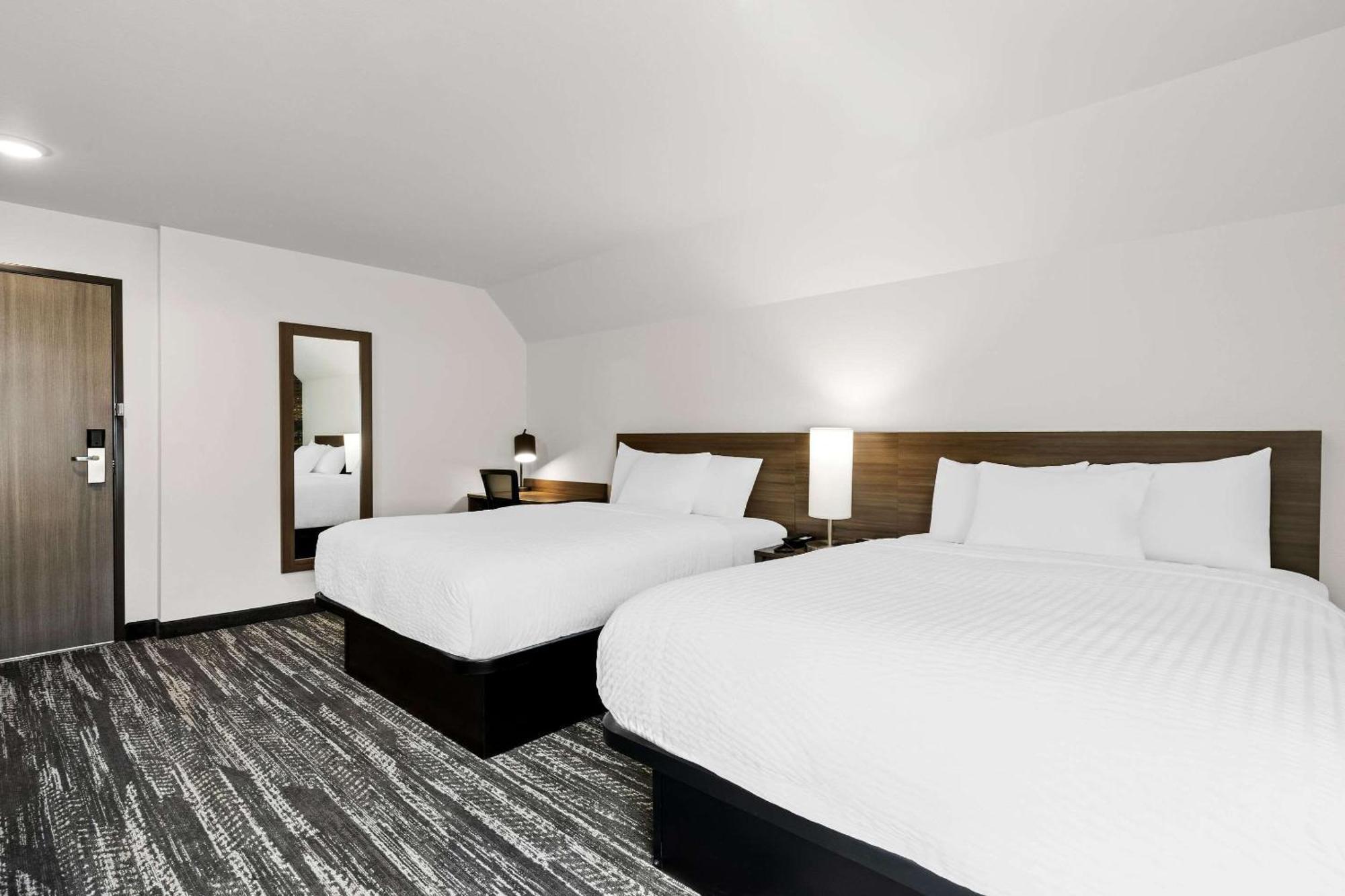Clarion Pointe Hotel Milwaukee Kültér fotó