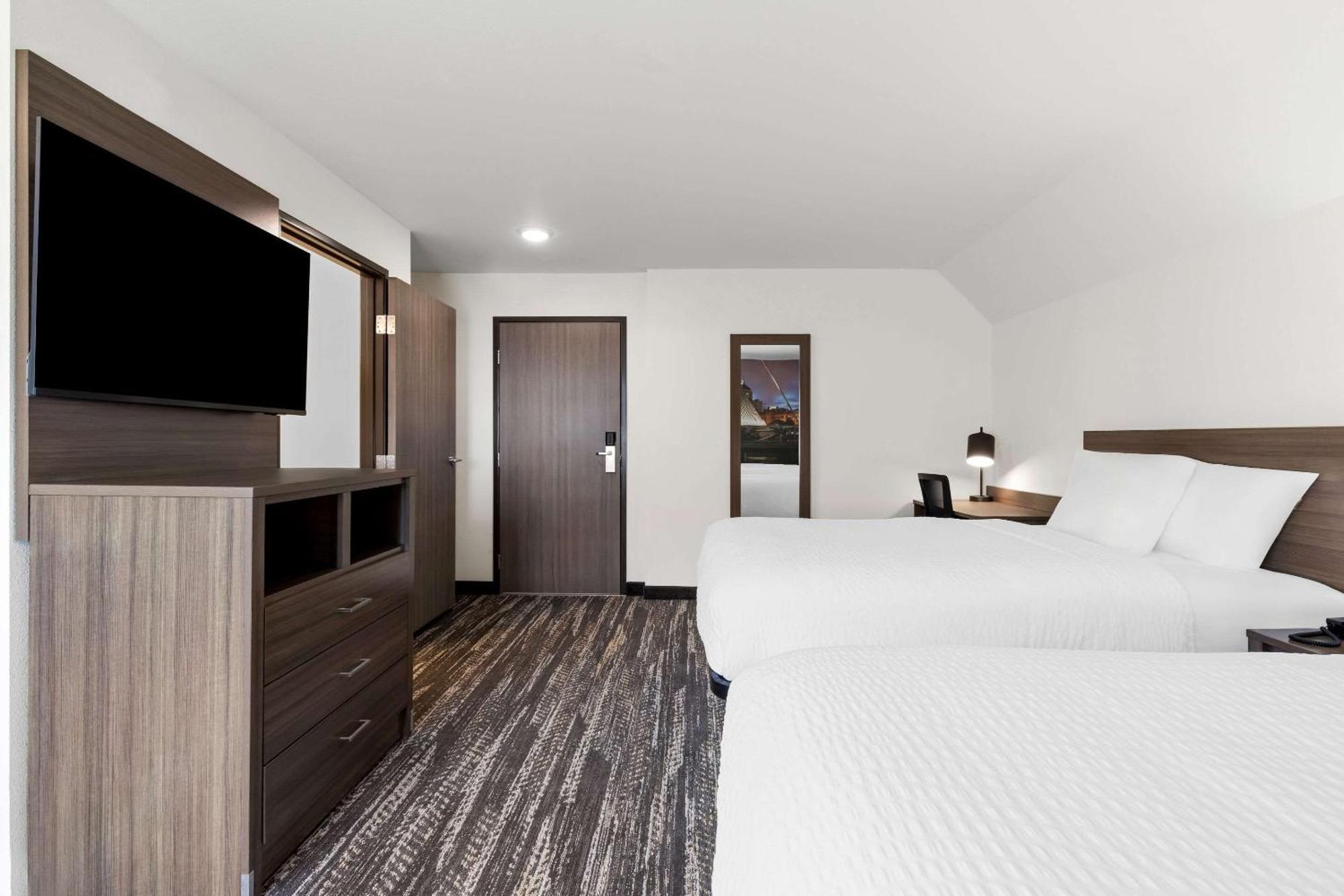 Clarion Pointe Hotel Milwaukee Kültér fotó