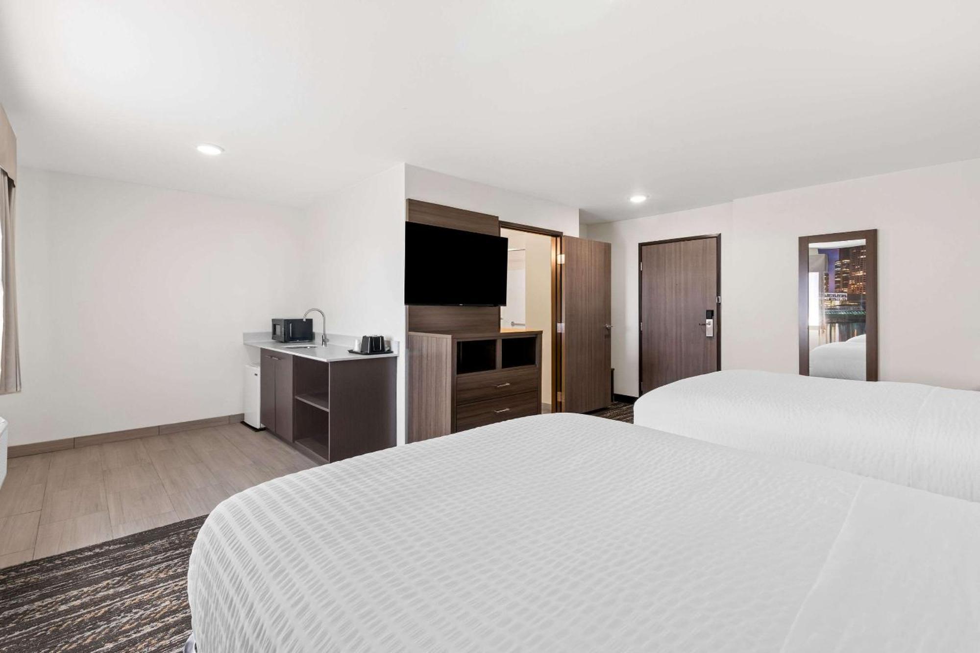 Clarion Pointe Hotel Milwaukee Kültér fotó