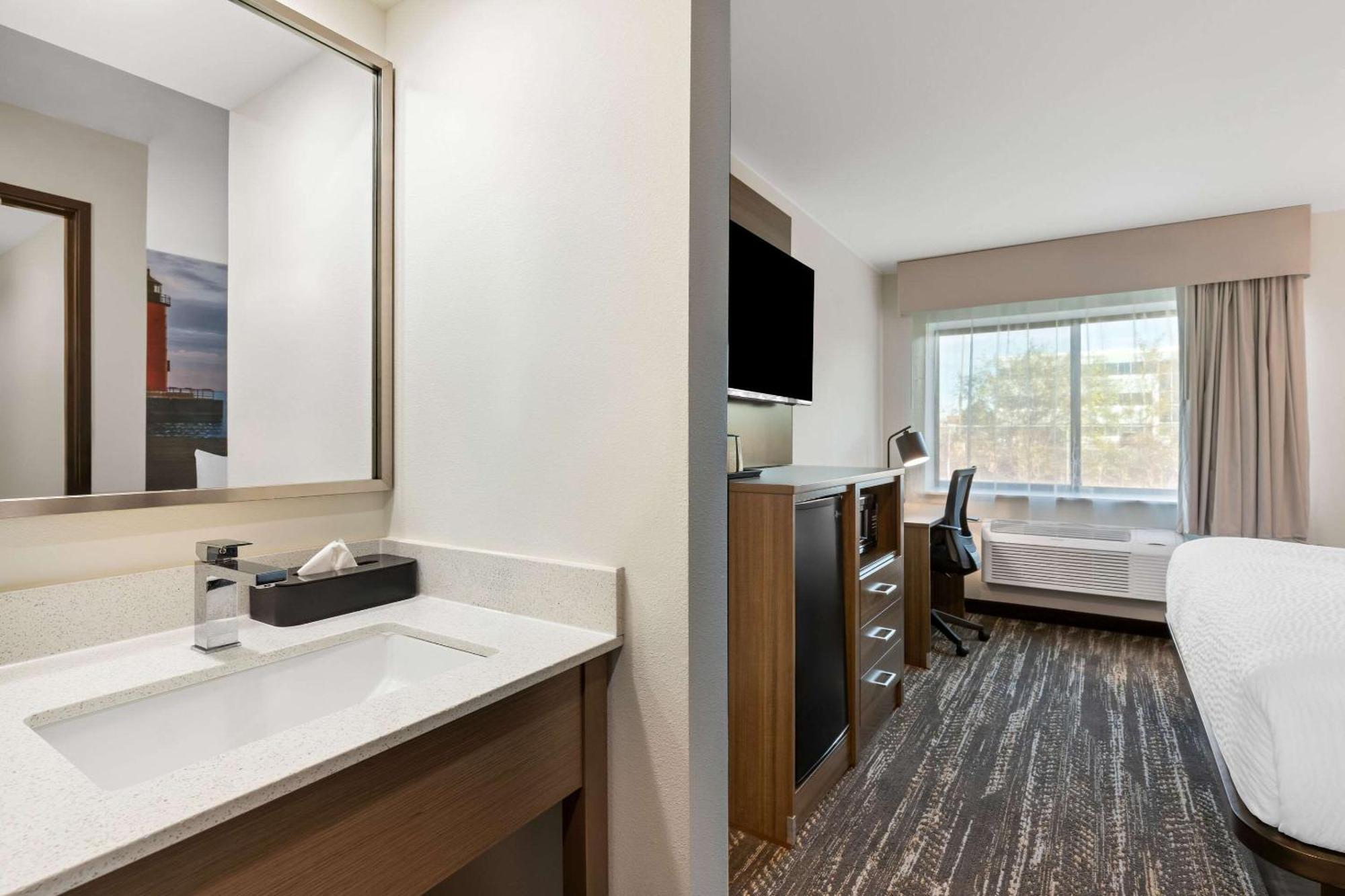 Clarion Pointe Hotel Milwaukee Kültér fotó