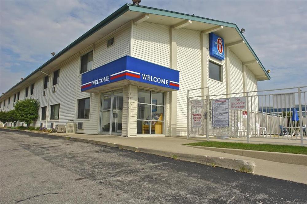 Clarion Pointe Hotel Milwaukee Felszereltség fotó